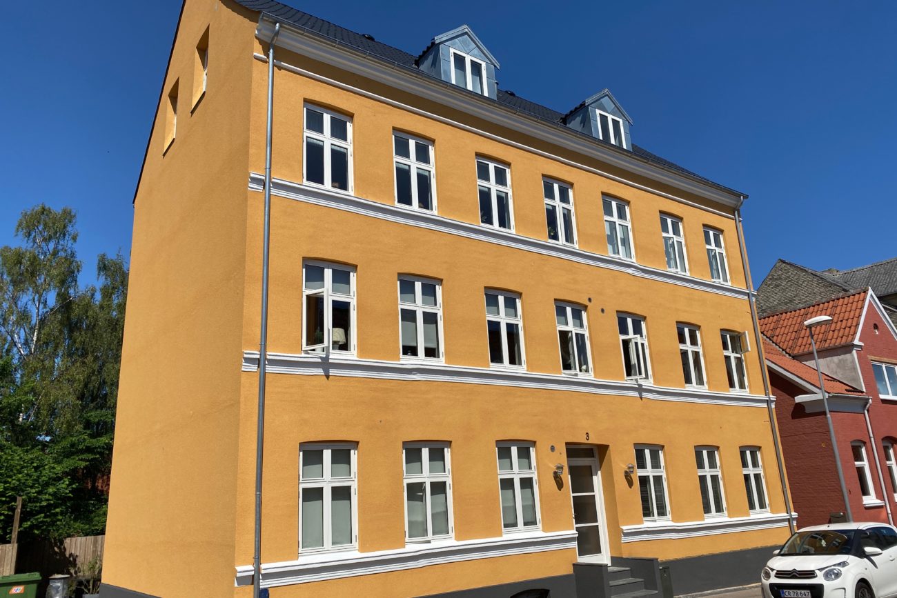 F. E. Cronesvej 3. 2 sal. 5800 Nyborg